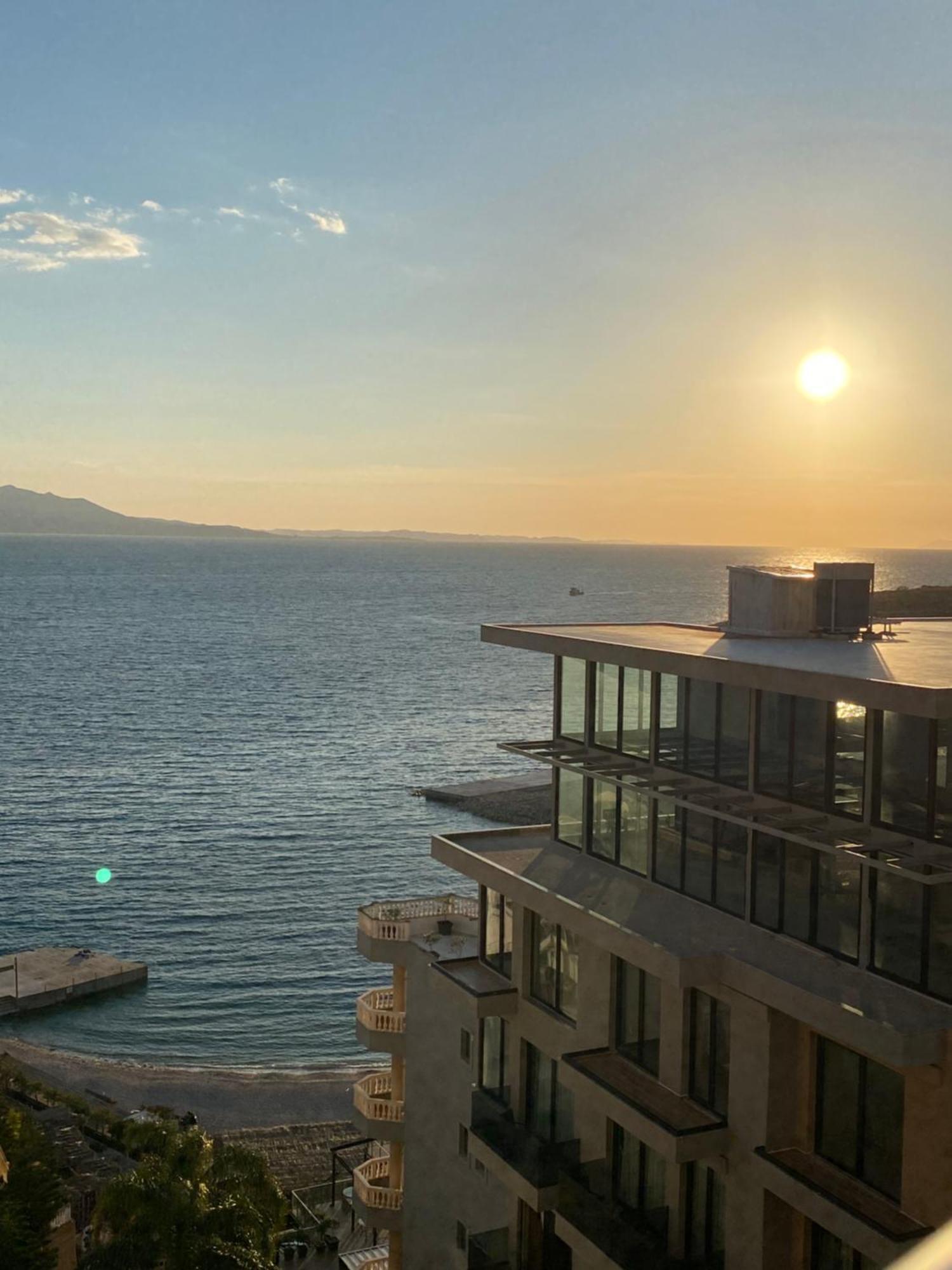 Titi'S Apartment Saranda Exterior photo